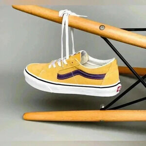 Vans Gold Sk8-Low Shoes size 10 men’s